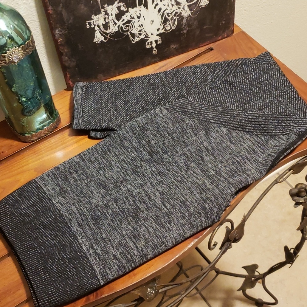 Fabletics Leggings Size L